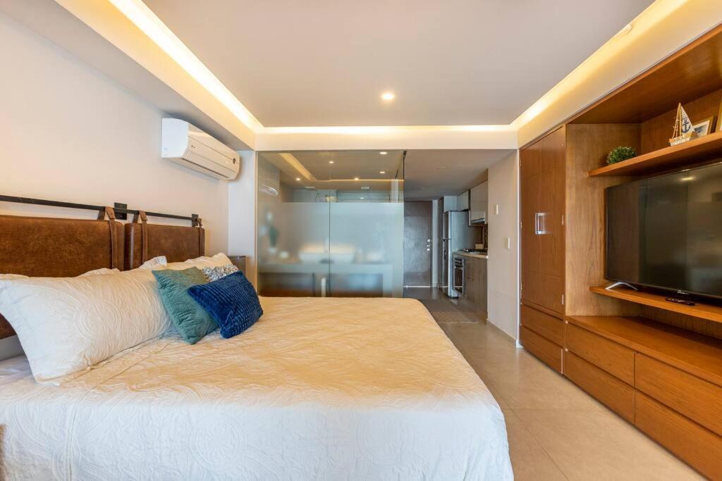 Harbor 7010 By Moikkarentals Beachfront 600Mb Wifi Puerto Vallarta Eksteriør billede