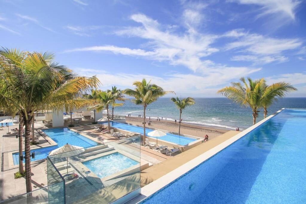 Harbor 7010 By Moikkarentals Beachfront 600Mb Wifi Puerto Vallarta Eksteriør billede